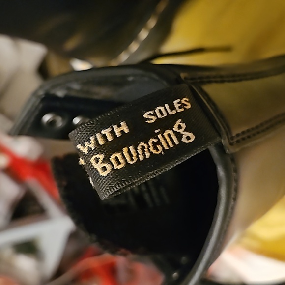 Doc Marten boots - Picture 3 of 11